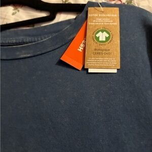 2/25$🍓⭐️ Blue Organic Cotton T-Shirt